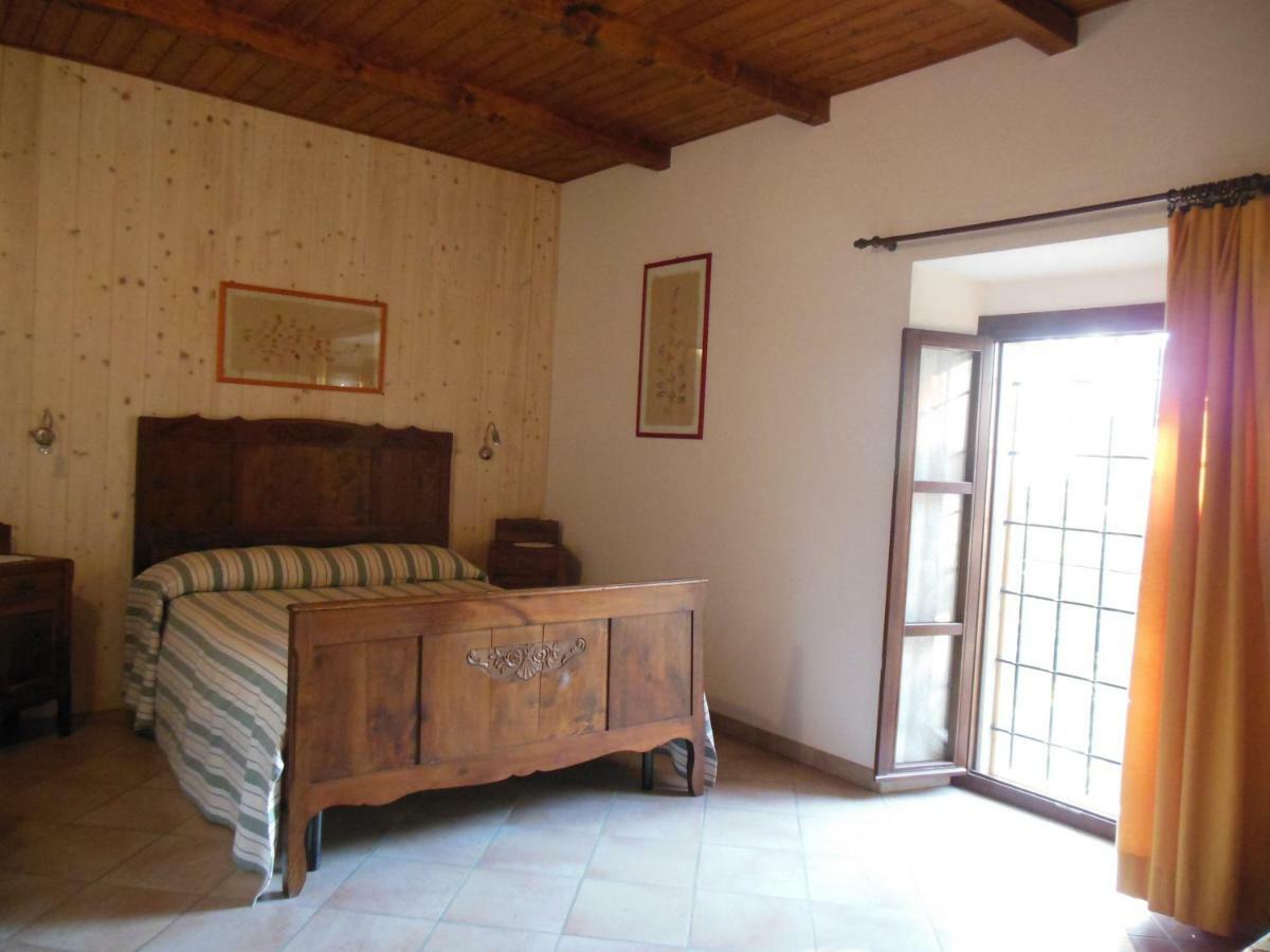 Agriturismo Affittacamere Barbarossa Доляни Екстериор снимка